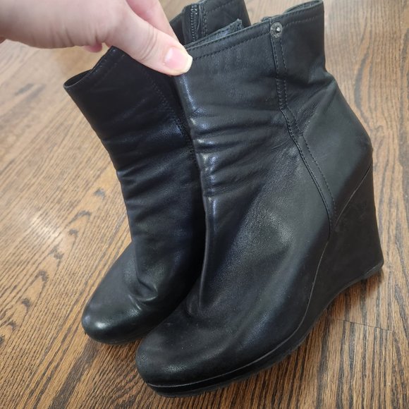 Prada leather wedges - Picture 5 of 7